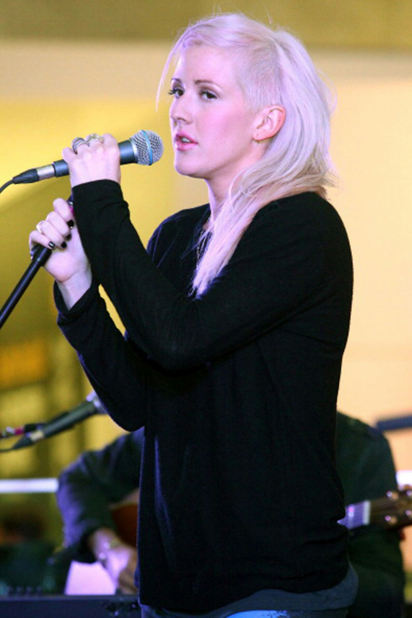 It’s All About The Undercut At Comic Con (Even If Jessica Alba Is